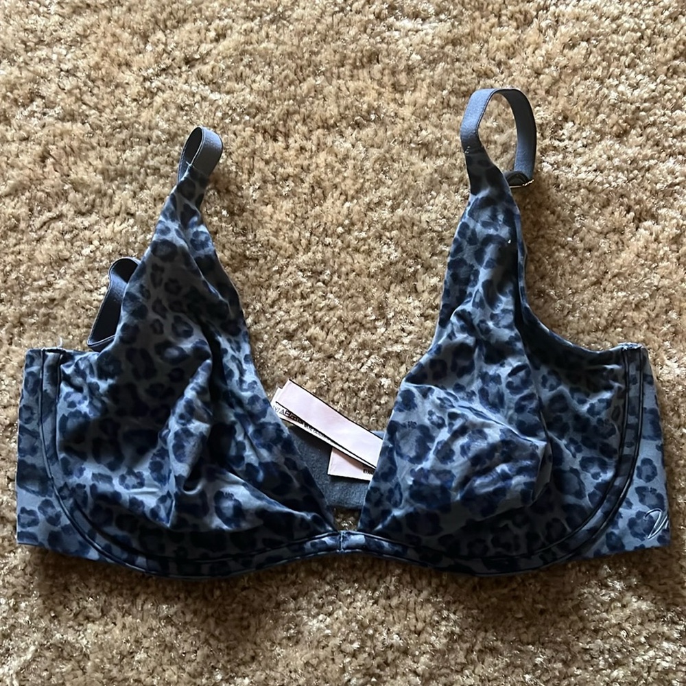 Victoria secret bra 32DD